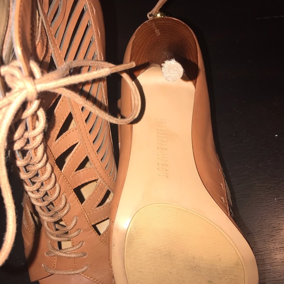 Lace up Nine West Booties - Picture 5 of 5